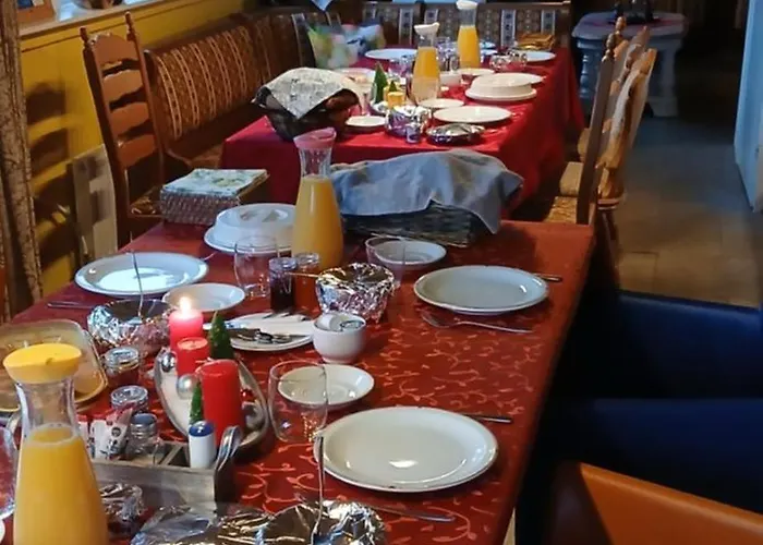 לינה וארוחת בוקר Sunrise 4*